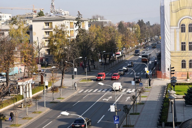 Novi semafori kod Banskog dvora