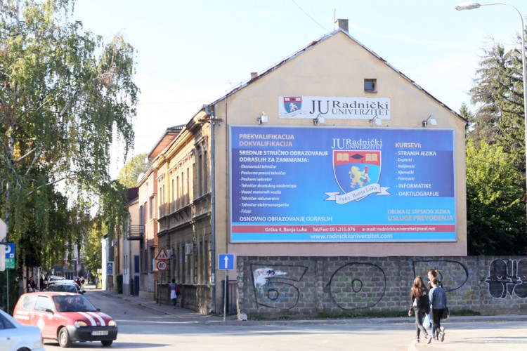 Upis 246 polaznika za obrazovanje odraslih