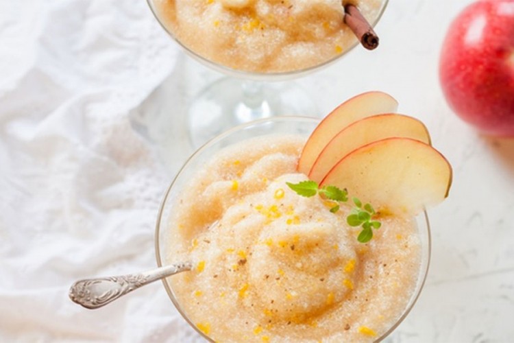 Bavarski mus od jabuka
