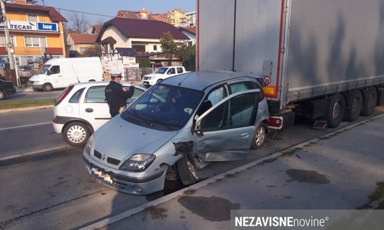 Težak sudar četiri auta i kamiona na banjalučkom tranzitu, ima povrijeđenih