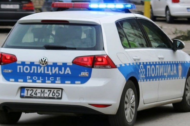 Povrijeđen vozač teretnog vozila
