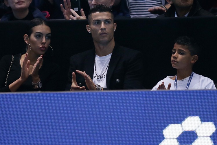 Ronaldo na tribinama u Londonu prati meč Đokovića
