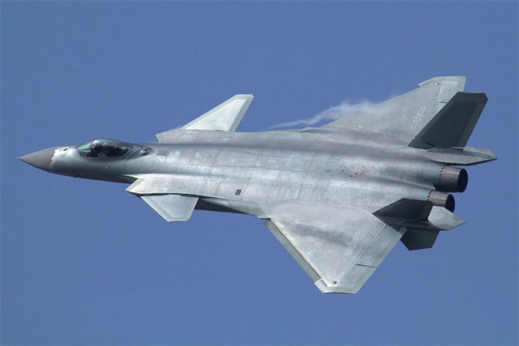 Kinezi testirali stelt avion sa projektilima, poslali poruku Americi