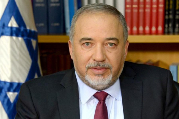 Liberman podnosi ostavku