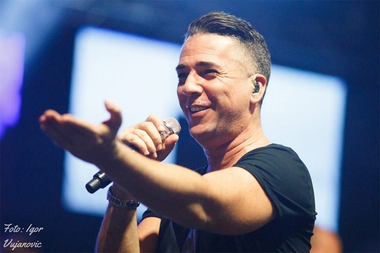 Pogledajte kako je Željko Joksimović pozvao Banjalučane na koncert