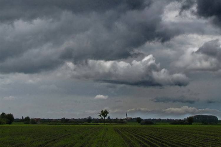 Pretežno oblačno, temperatura do 16 stepeni