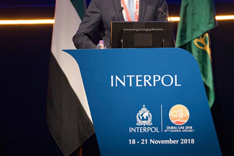 AP: Udarac za Kosovo, ne može da traži "crvene potjernice"
