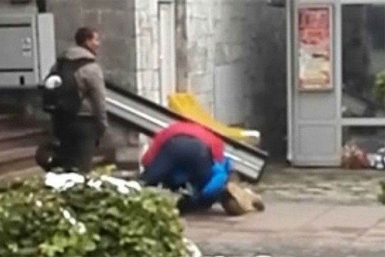 Migranti se potukli u centru Bihaća, razdvojili ih građani