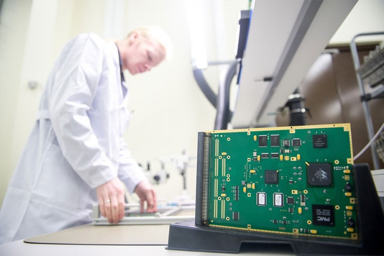 Rusija razvija super mobilni kompjuter za svemirsku industriju