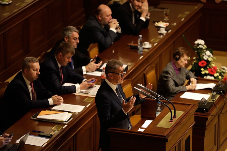 Vlada Češke preživjela glasanje o nepovjerenju