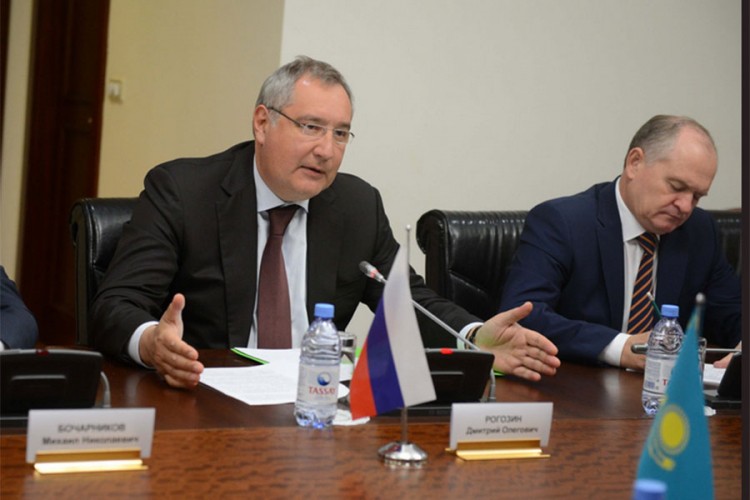 Rogozin: Provjerićemo jesu li Amerikanci zaista bili na Mjesecu