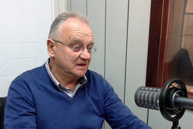 Kalinić: Nasilno uklanjanje zastave najdrastičnije opovrgava ZAVNOBiH