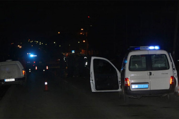 Izašao sa svadbe da kupi cigarete, usmrtio ga automobil ispred restorana