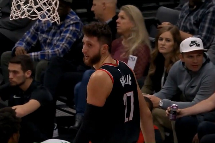 Nurkić povrijedio rame na meču protiv Klipersa