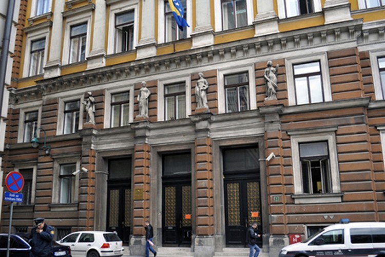 Trifkoviću produžen pritvor, odbrani nije jasno za šta je osumnjičen