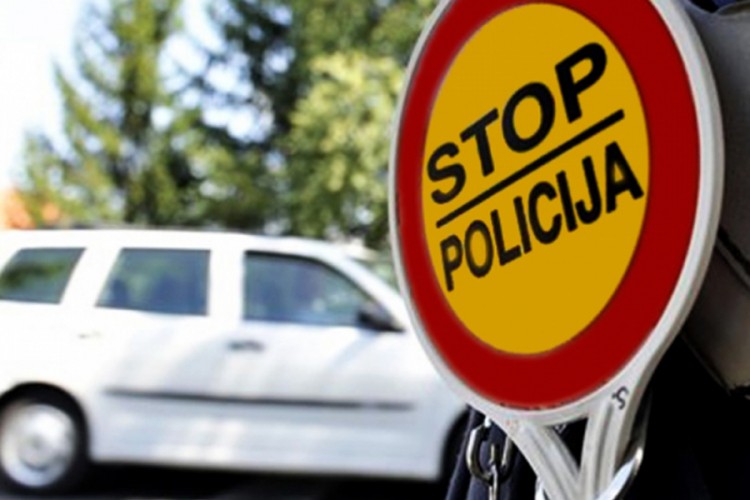 Obustavljen saobraćaj na putu Mokro-Podromanija