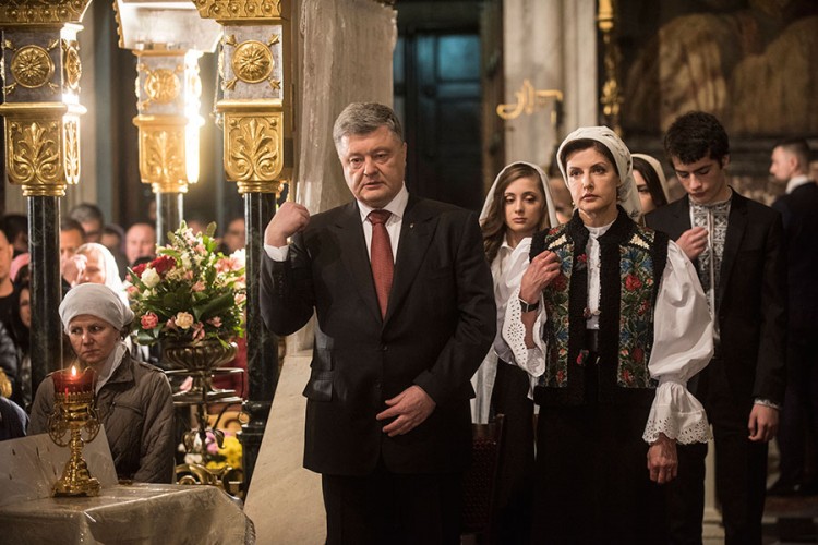 AP: Nezavisnost crkve donijeće popularnost Porošenku
