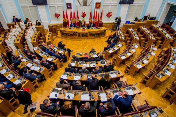 Skupština Crne Gore poništila odluku o ujedinjenju sa Srbijom