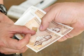 Počela isplata materinskog i dodatka na djecu
