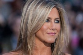 Dženifer Aniston progovorila o teškom odnosu s majkom