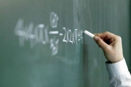 Profesor pretukao učenike jer su ga gađali kredom