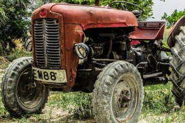 Pijan vozio neregistrovani traktor