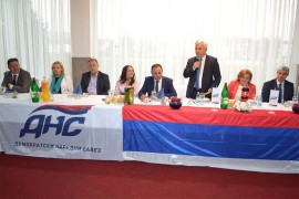 Članovi Opštinskog odbora Čelinac napustili DNS i podržali ...