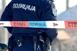 Jedno lice poginulo u direktnom sudaru automobila i kamiona
