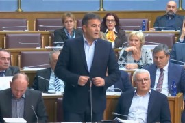 Medojević izašao iz zatvora, Knežević iz zgrade parlamenta