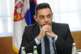 Vulin: Pratimo situaciju, vojska spremna