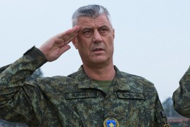 Tači srećan što je sad i "vrhovni komandant"