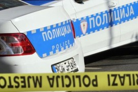 Dizalicom oštetio nadvožnjak u Trnu