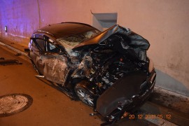 Nesvakidašnji udes snimljen u Slovačkoj, BMW-om udario u krov tunela