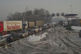 Na ulazu u BiH duge kolone vozila