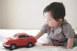 Honda napravila igračku koja smiruje bebe zvukom motora