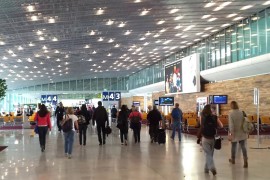 Evakuisan aerodrom "Šarl de gol"