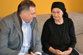 Dodik: Pomoć Zečevićima koji su za Srpsku dali najviše što su mogli