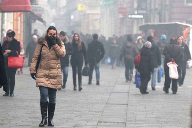 U Sarajevu upaljeni svi alarmi: Preporuka ljekara, ne izlaziti napolje