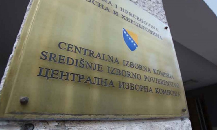 Narednih dana odluka o prijevremenim izborima u desetak gradova i opština