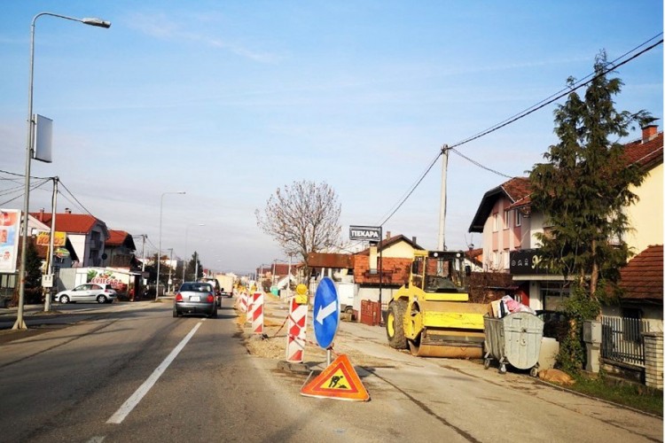Niču pješačka i biciklistička staza u Zalužanima
