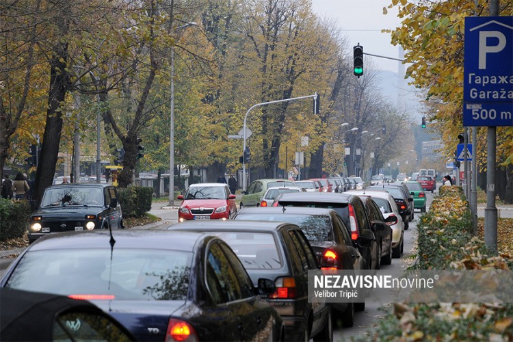 Na putevima u RS skoro 100.000 vozila više nego prije 10 godina