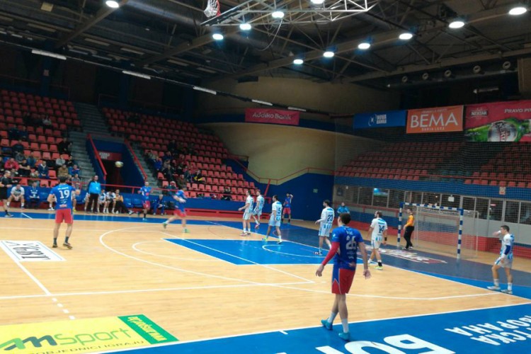 Borac ubjedljiv protiv Leotara