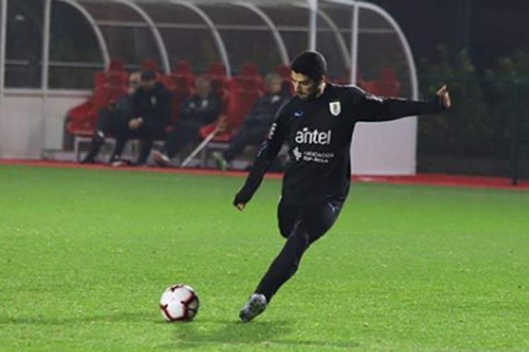 Suarez oduševio Srbe novom tetovažom
