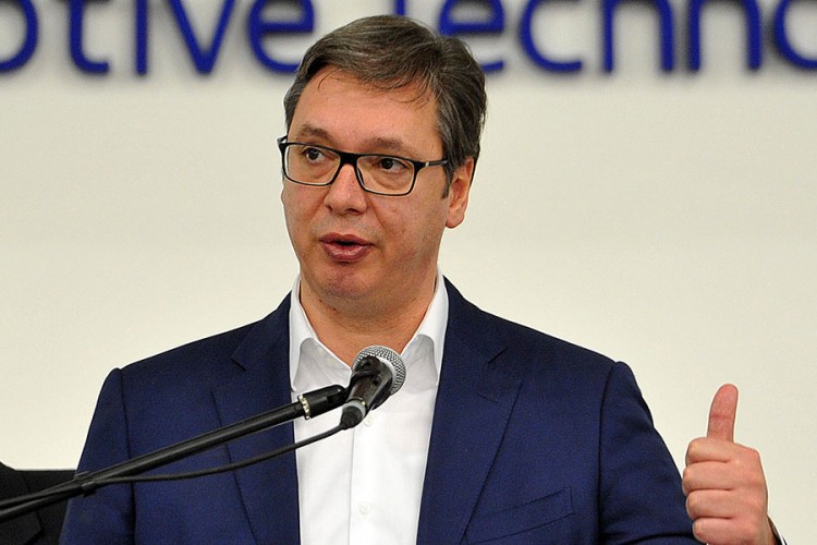 Vučić: KFOR da razoruža vojsku Kosova