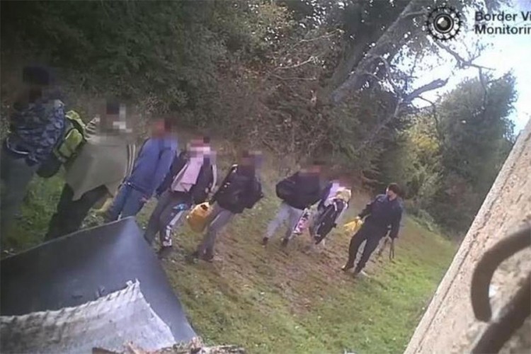 MUP: Ne protjerujemo migrante iz Hrvatske u BiH, policija postupa zakonito