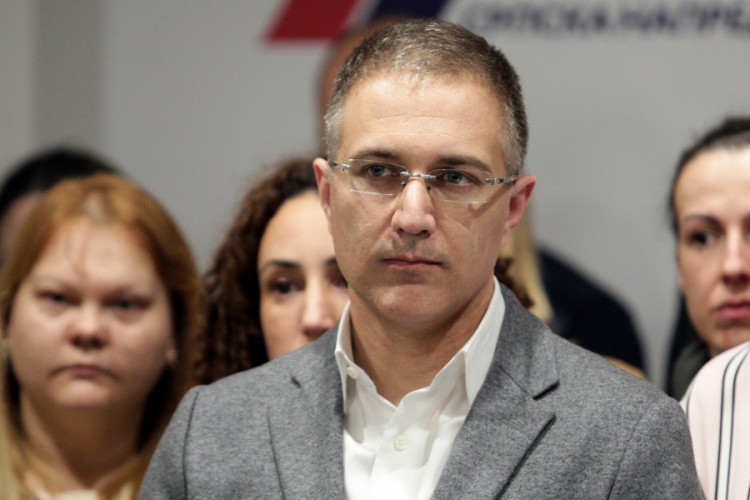 Incidenti na izborima u Srbiji: Dveri upale u policijsku stanicu, Stefanović ponudio ostavku?