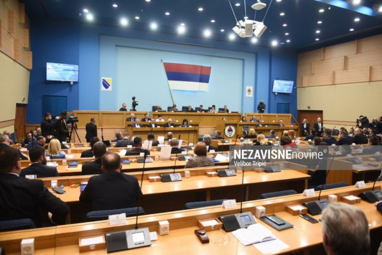 Dug RS oko 5,4 milijarde KM