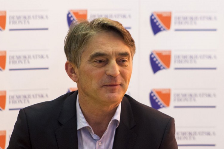 Komšića za spoljnu politiku savjetuje ljekar