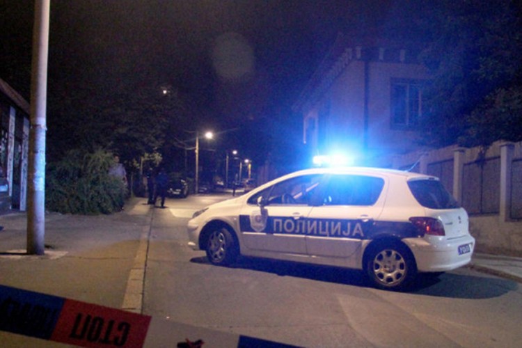 Pijan bez dozvole vozio neregistrovan auto i udario dječaka