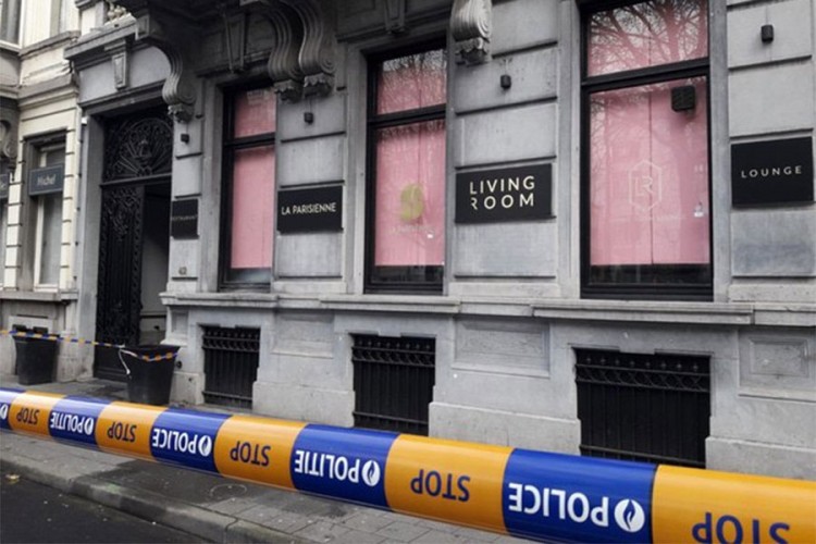 Pucao u prozor restorana pa pobjegao